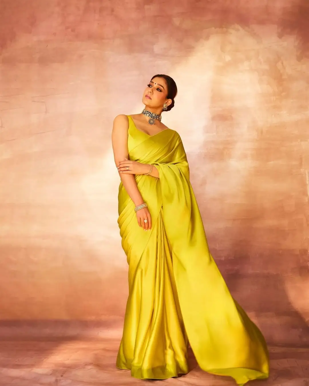 SOUTH INDIAN ACTRESS NAYANTHARA IN GREEN SAREE 5